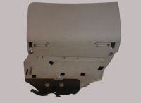 Handschuhfach mit CD-Wechsler, platin-hell<br>AUDI A6 AVANT (4F5, C6) 2.7 TDI