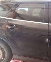 T�r rechts hinten ZV EFH 5-T�rer Panther-Schwarz Metallic<br>FORD FOCUS III TURNIER 1.0 ECOBOOST